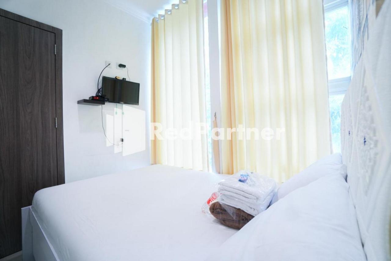 Eascot Hotel RedPartner Jakarta Exterior foto
